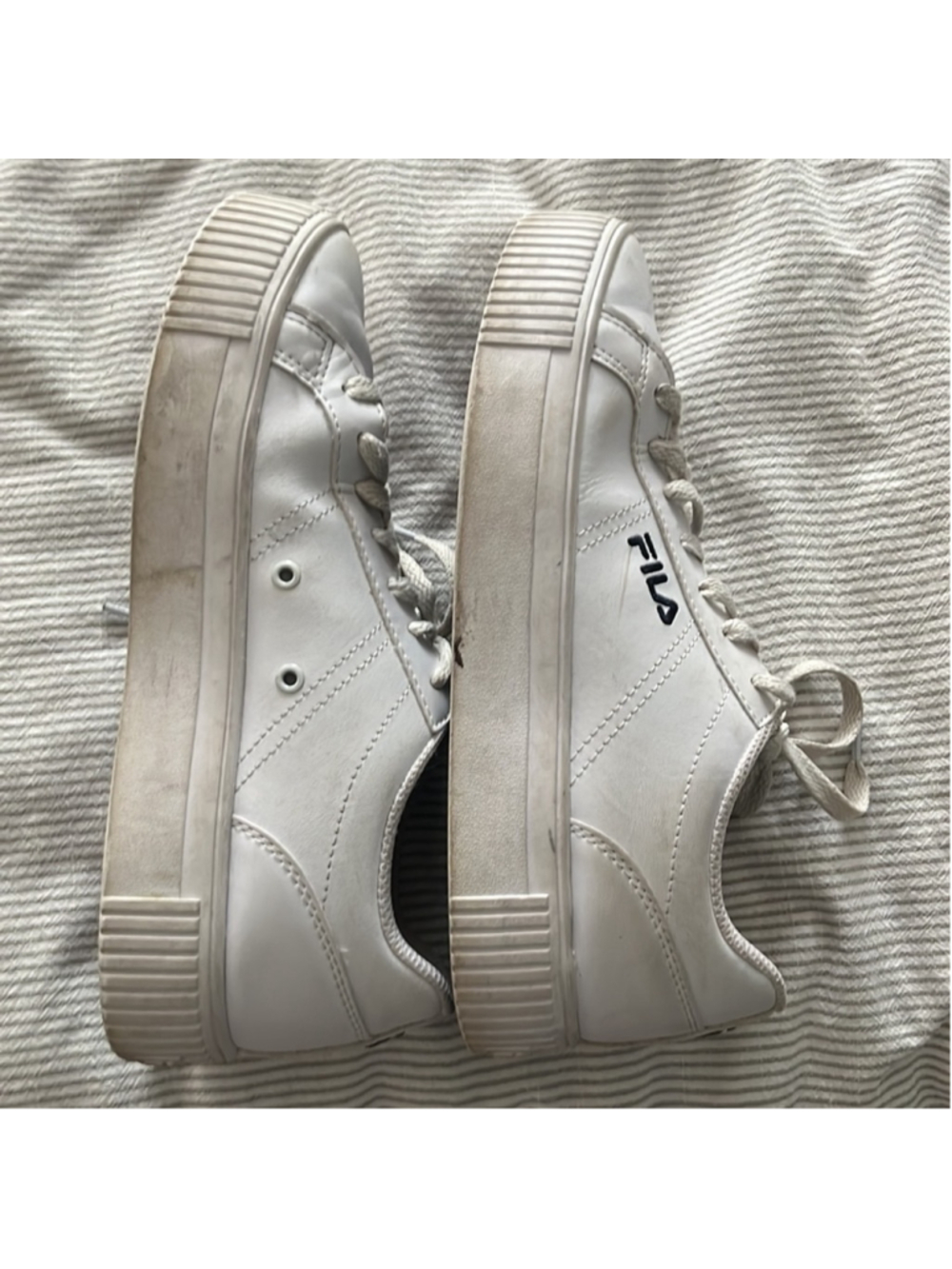 FILA white sneakers, Size 7 - Picture 6 of 7